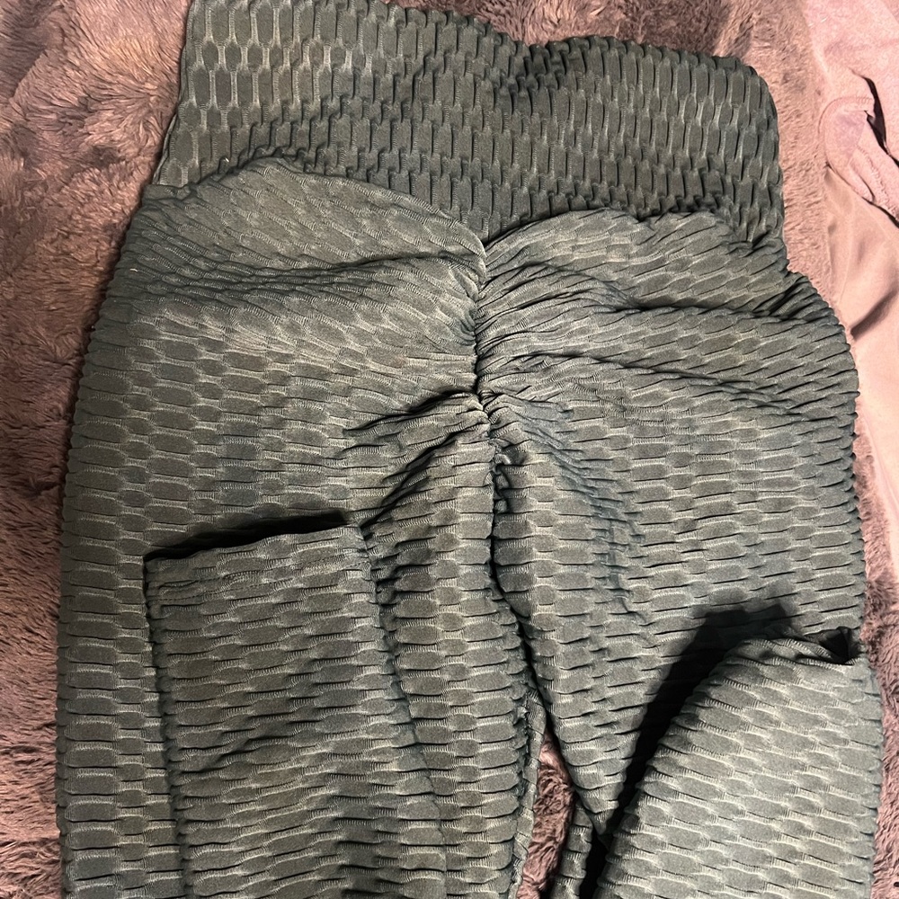 Textured Scrunch Legging